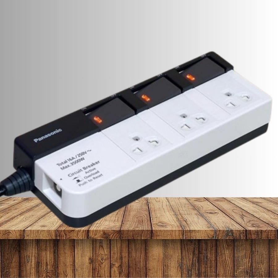 Phích cắm 3 chân Panasonic WCHG28334 Phích cắm 3 chân Panasonic WCHG28334