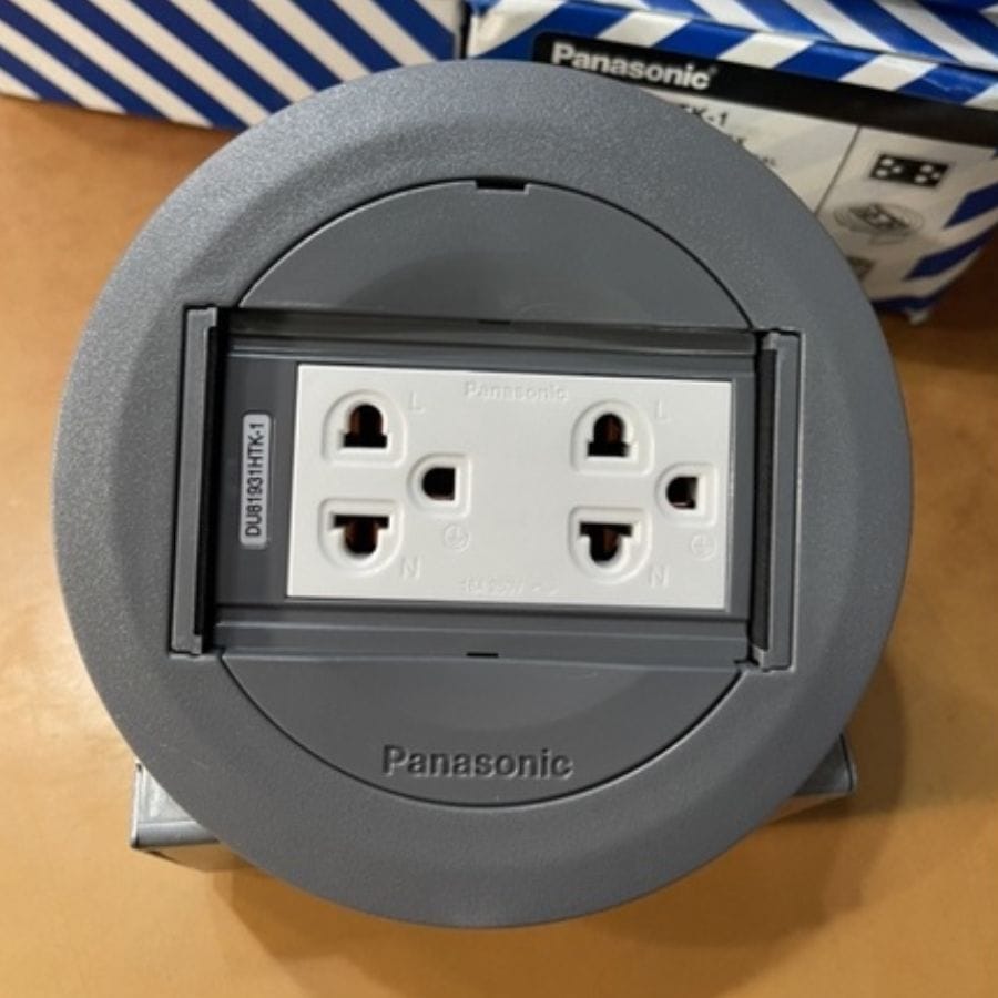 Bộ ổ cắm âm sàn 2 ổ cắm Panasonic DU81931HTK 1 Bộ ổ cắm âm sàn 2 ổ cắm Panasonic DU81931HTK 1