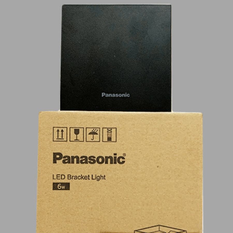 Đèn tường Panasonic HHBQ1005B88 vuông đen Đèn tường Panasonic HHBQ1005B88 vuông đen