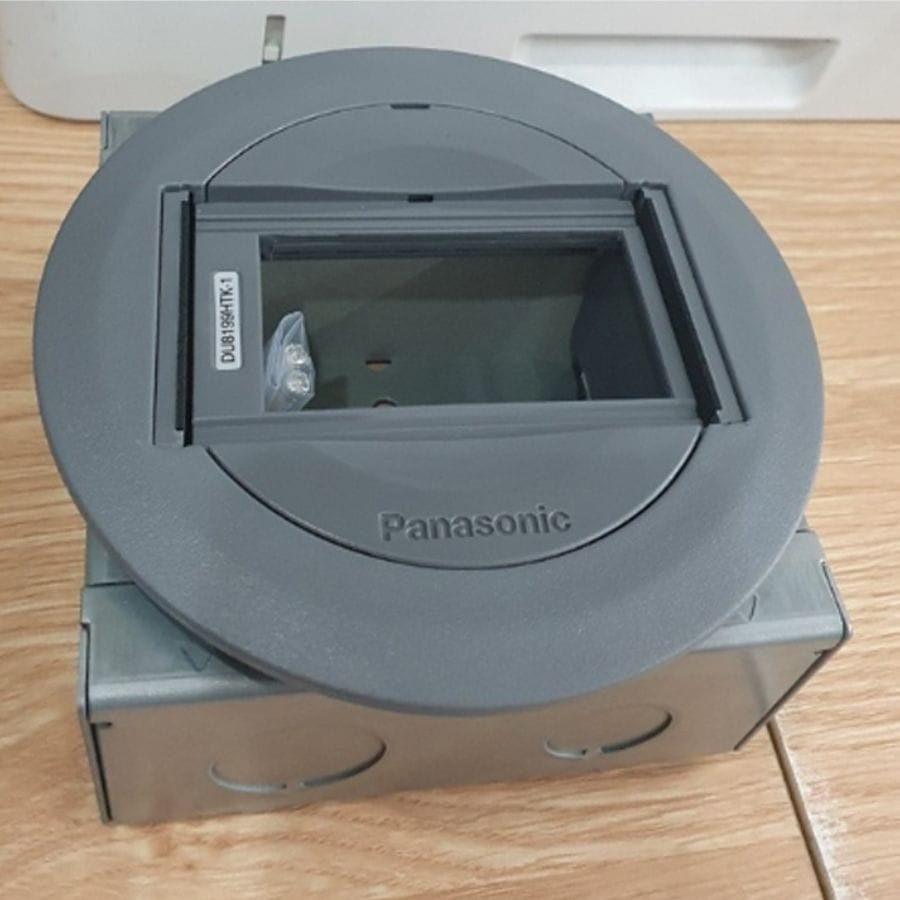 Ổ cắm âm sàn Panasonic DU8199HTK-1 3 thiết bị Ổ cắm âm sàn Panasonic DU8199HTK-1 3 thiết bị